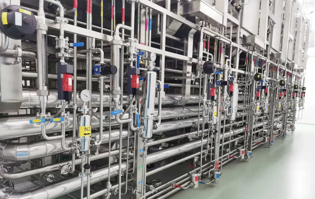 Flexible, intelligent and automated cell bioprocess engineering factory-1